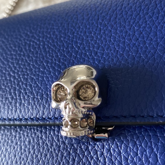 Alexander McQueen leather skull crystal eye chained crossbody bag like new - Picture 6 of 15
